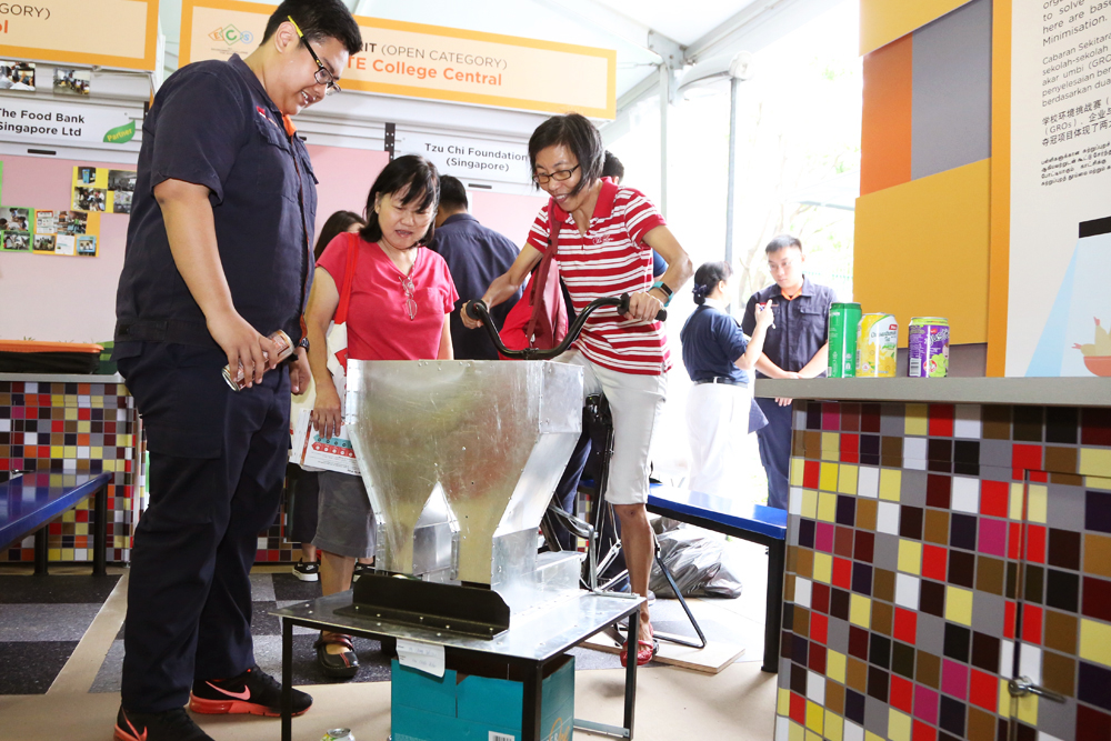 Stamping Out Aluminium Cans with “Eco-cycle”    